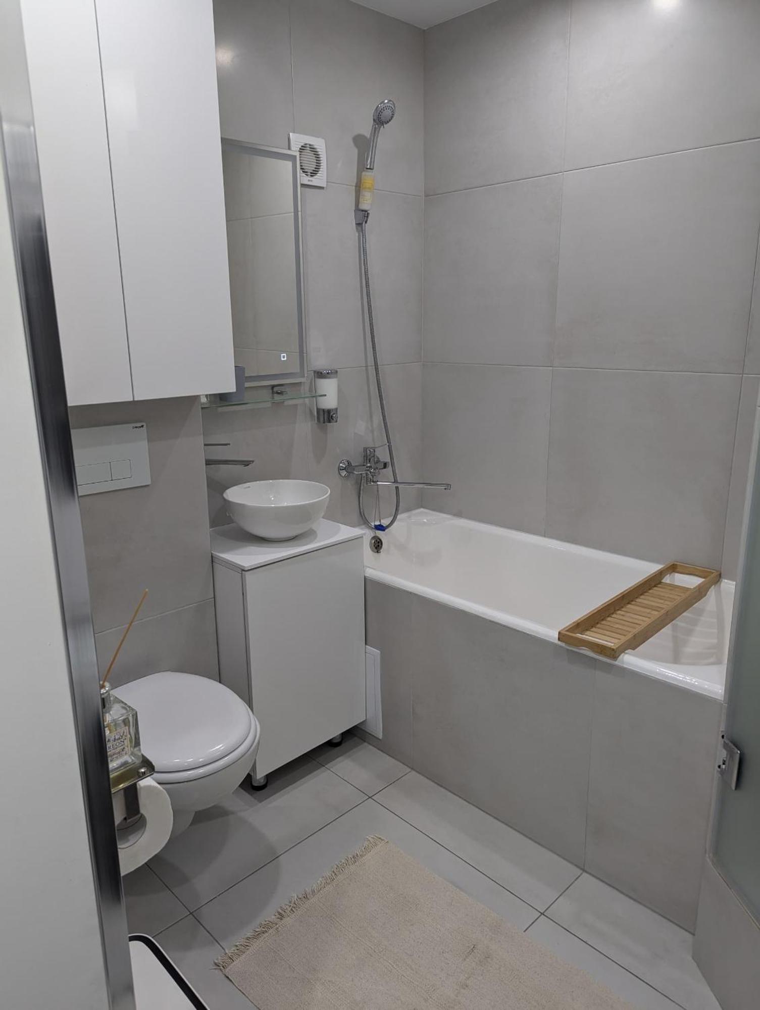 Moonflower Residence 4645 比什凯克 外观 照片